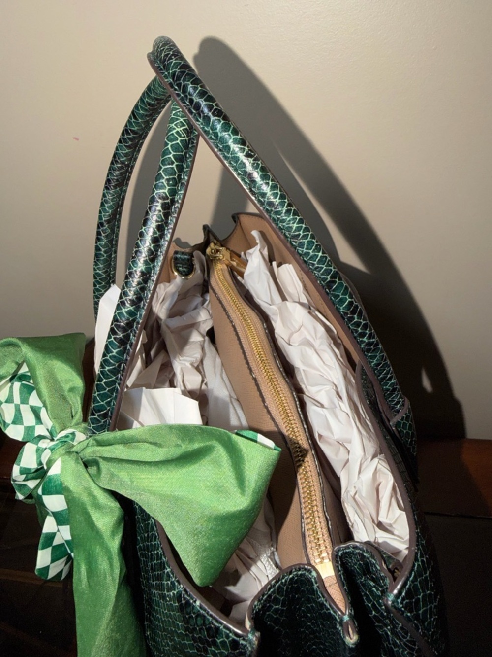 EUC Michael Kors Green Snake-Embossed Leather Tote with Green Scarf Accent - Picture 8 of 16